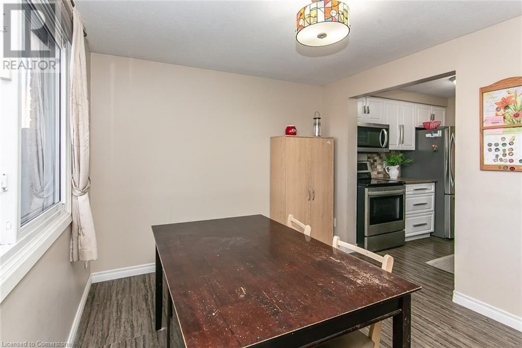 130 KINGSWOOD Drive Unit# 33 Image 11