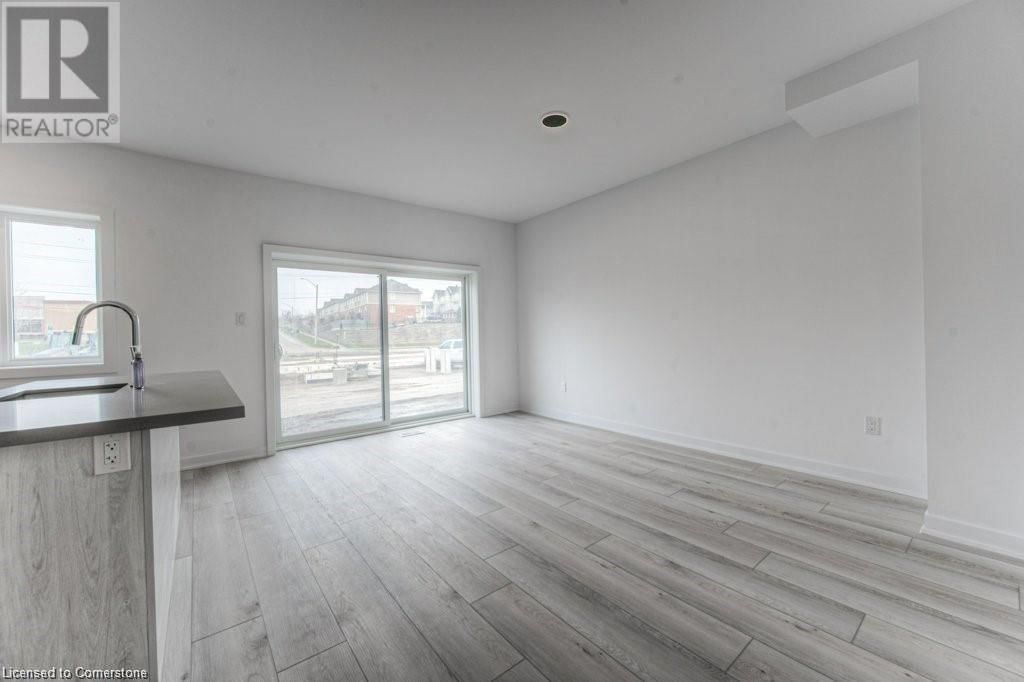 416 DUNDAS Street S Unit# 1 Image 6