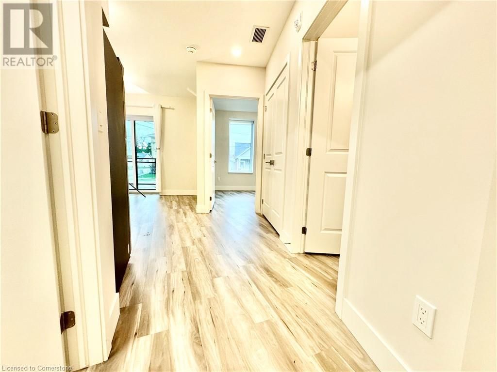 201 - 162 SNYDERS ROAD EAST Image 36