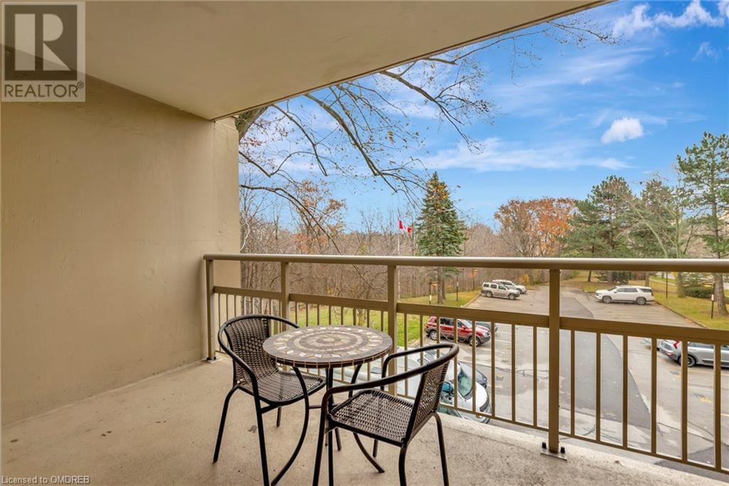 1359 WHITE OAKS Boulevard Unit# 202 Image 21