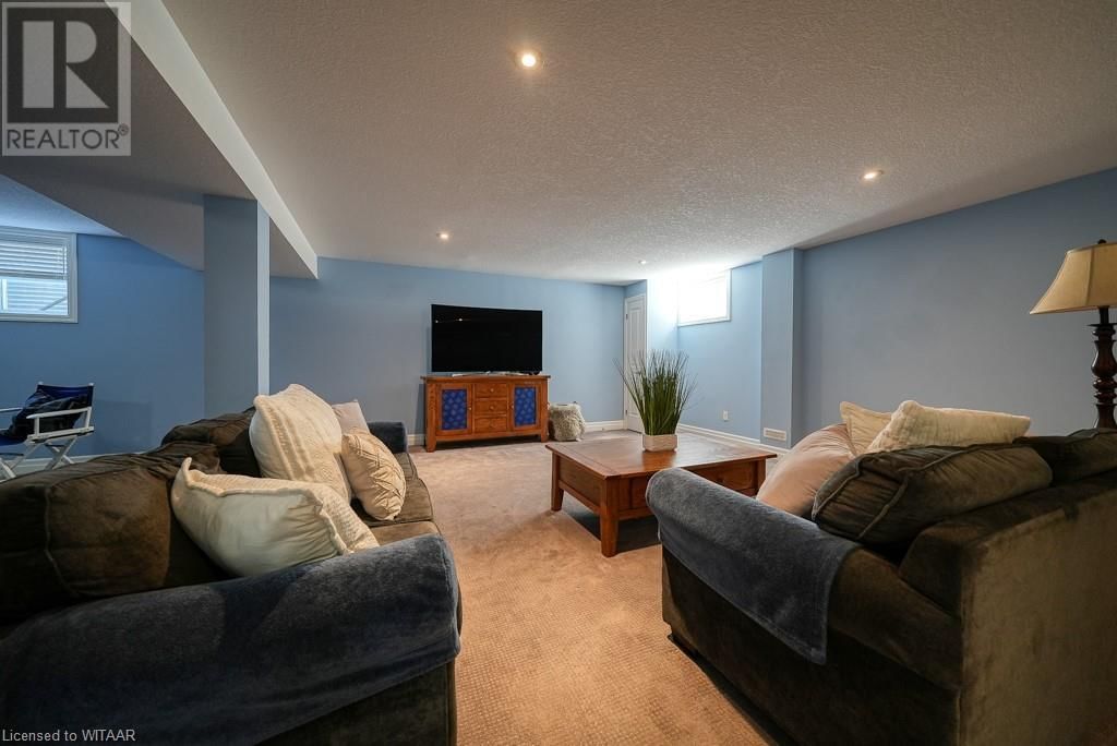 247 MUNNOCH BLVD. Unit# 24 Image 33