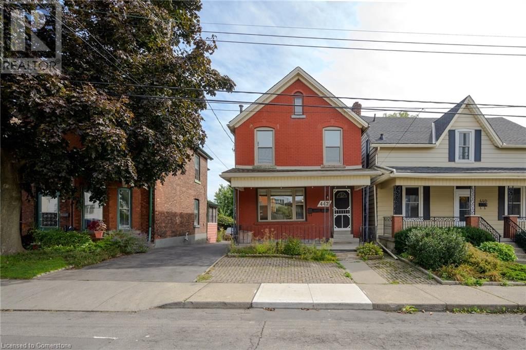 Main - 442 MARY STREET Image 1