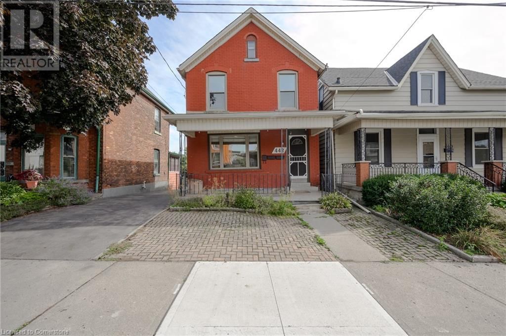 Main - 442 MARY STREET Image 2