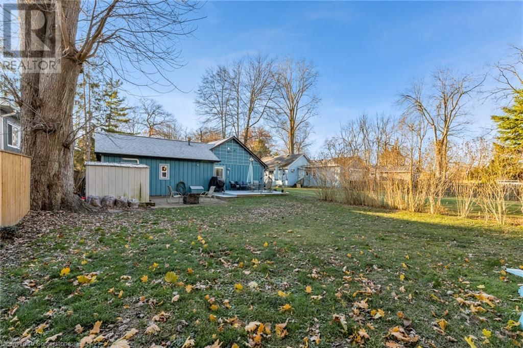 10584 WOODLAND Drive Image 34