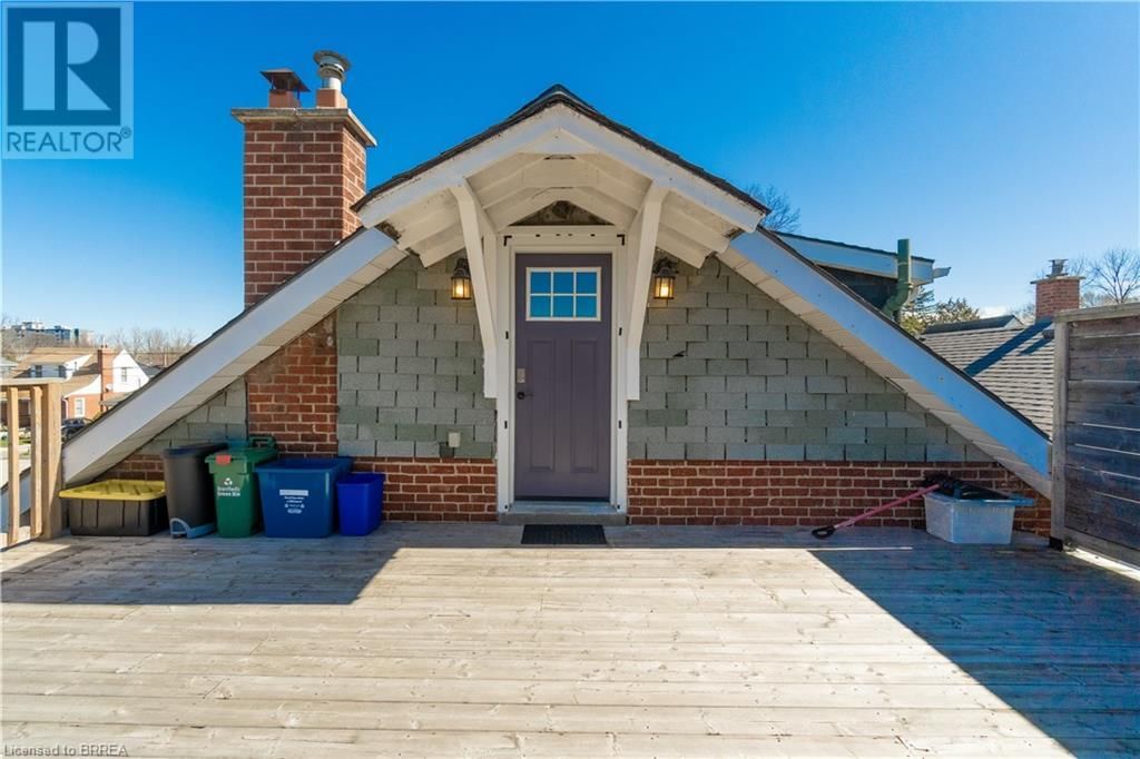 21 WADE AVENUE Image 10