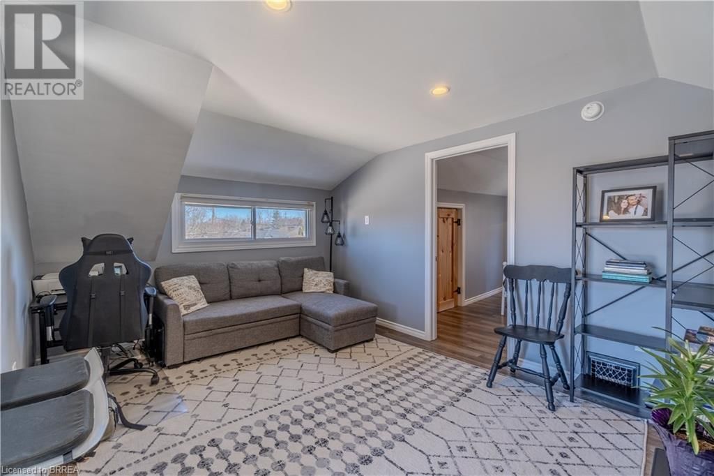 21 WADE AVENUE Image 14