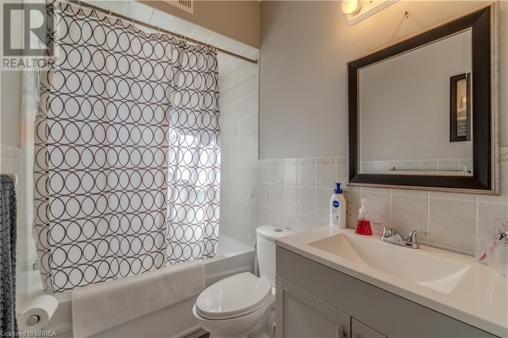 21 WADE AVENUE Image 7