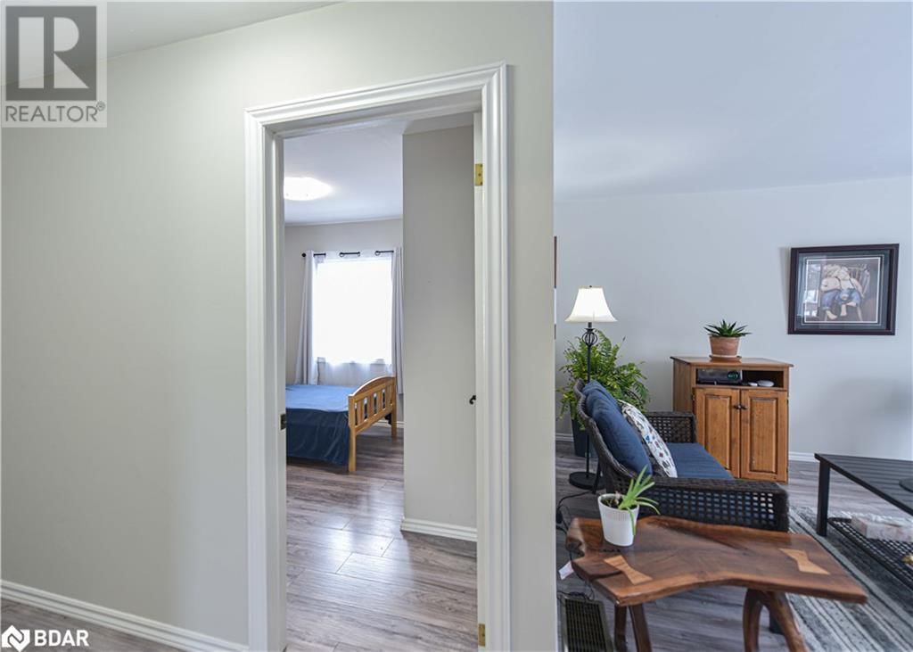 7187 BEACH DRIVE Image 31