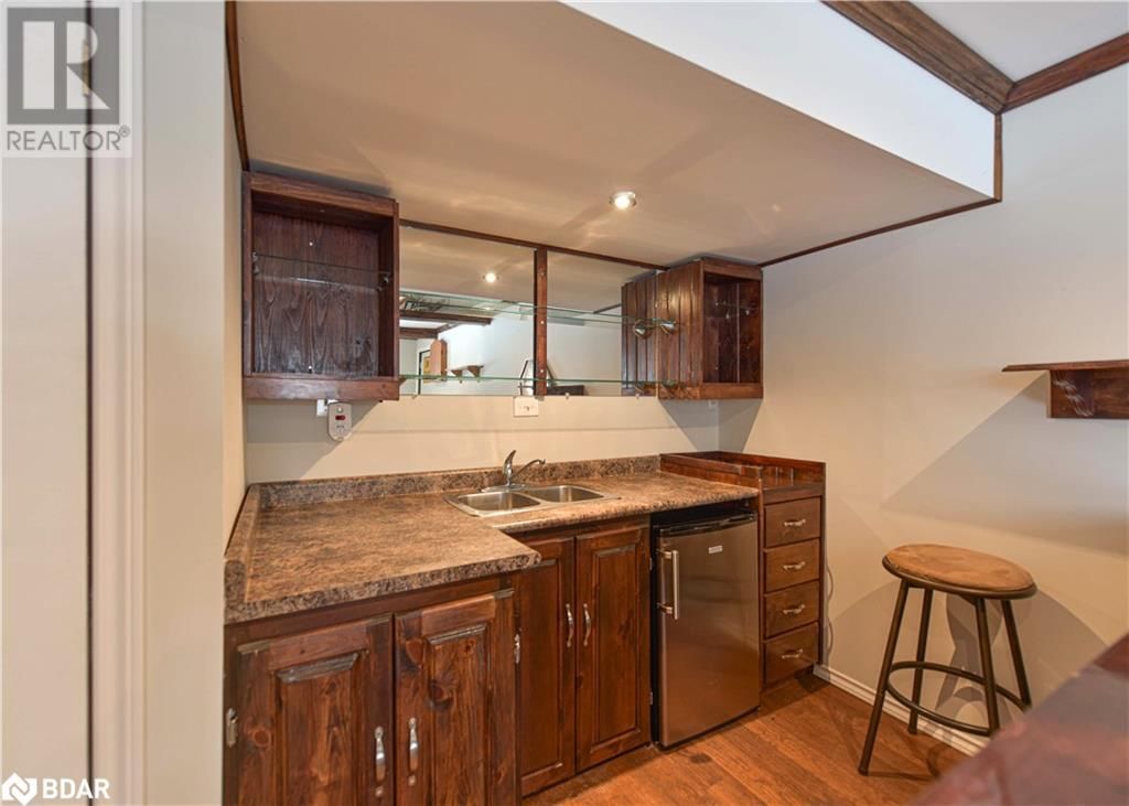 7187 BEACH DRIVE Image 39