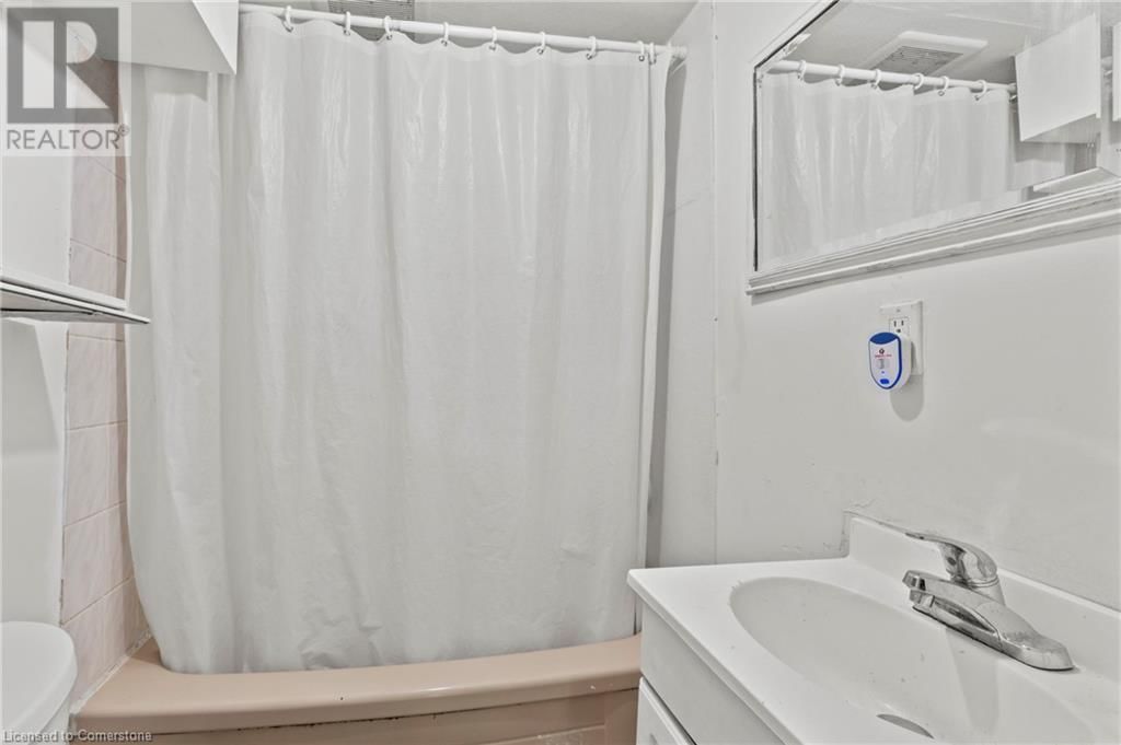50 WEST 4TH STREET Image 19