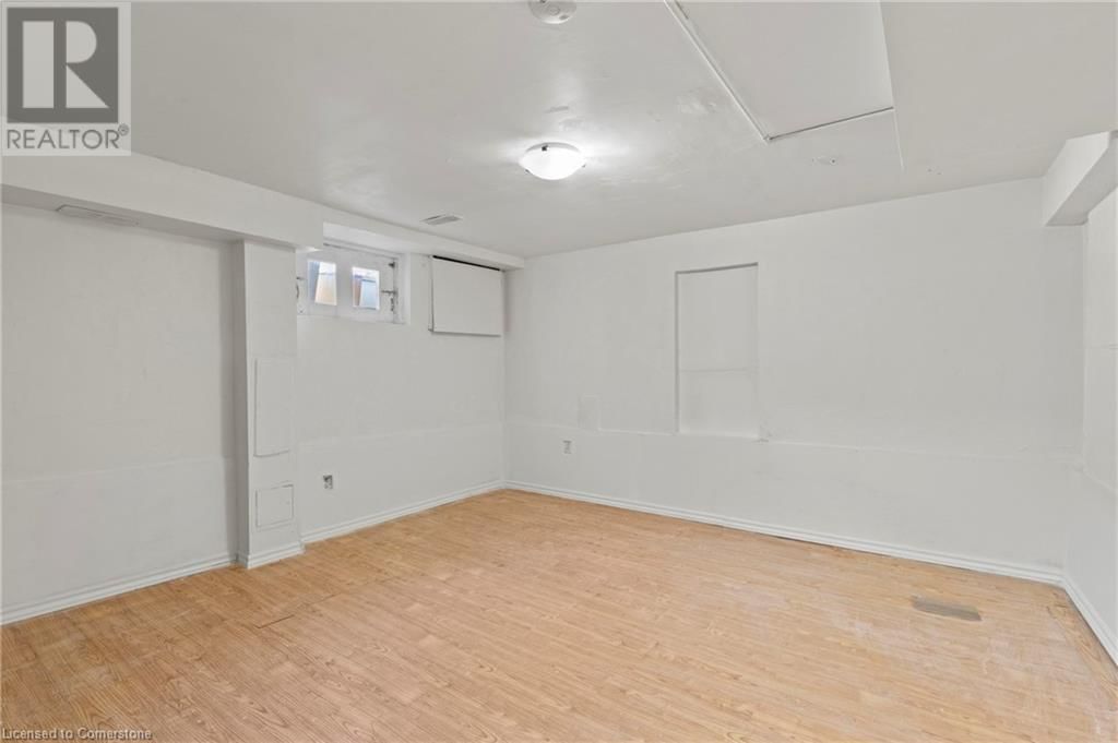 50 WEST 4TH STREET Image 24