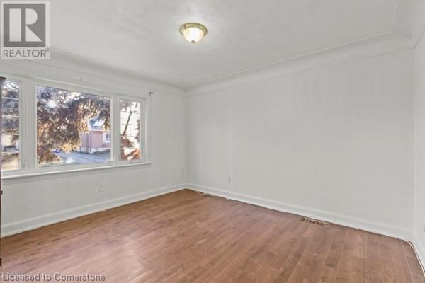 50 WEST 4TH STREET Image 9