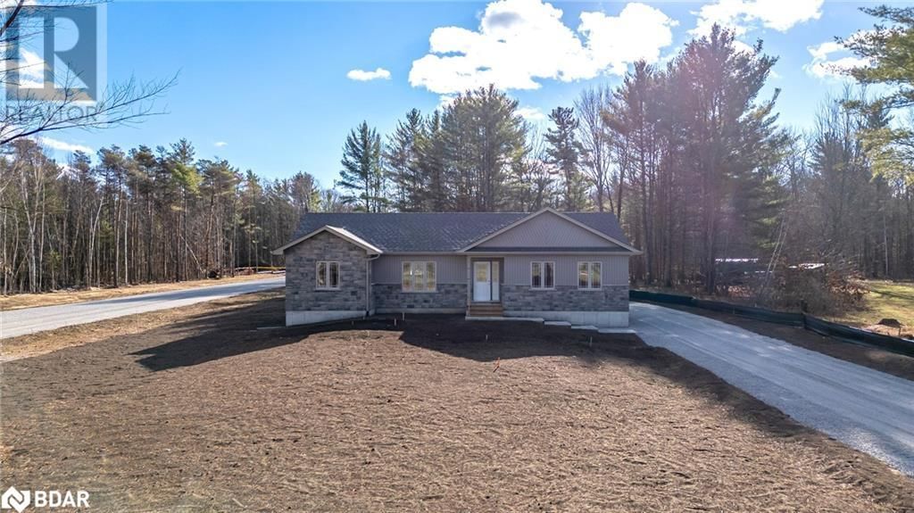 6121 CONCESSION RD B-C Image 2