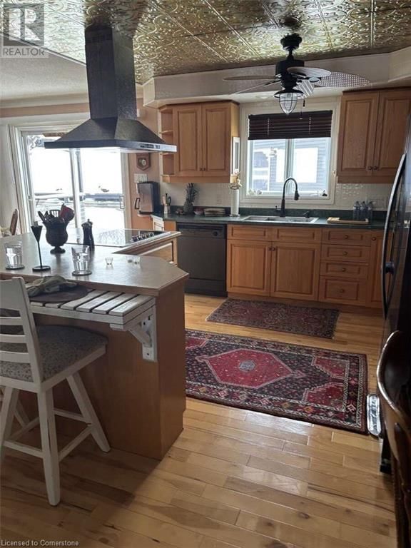 2 JOANNE CRESCENT Image 32
