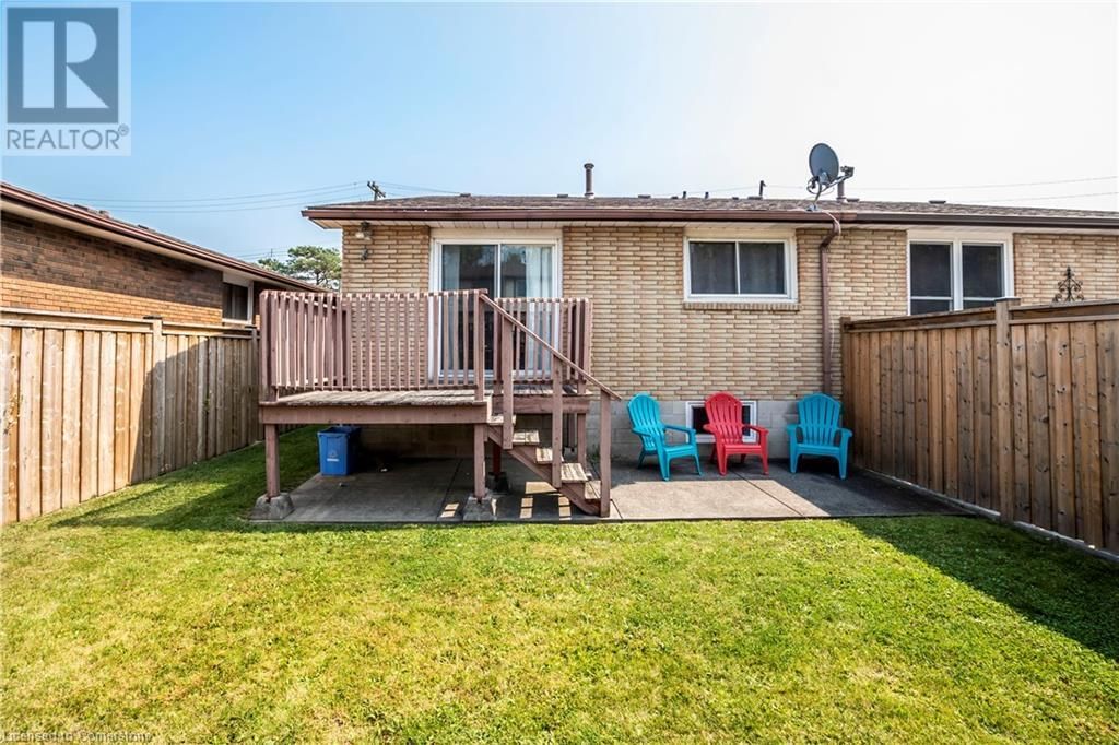 24 BOW VALLEY Drive Image 35