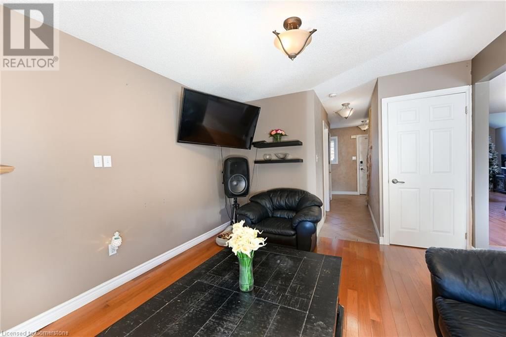 71 MORGAN DRIVE Image 14