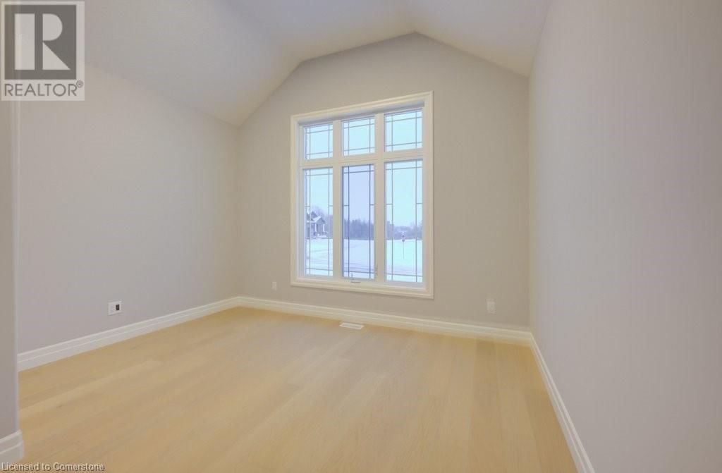 705 HOLLINGER DRIVE SOUTH Image 27