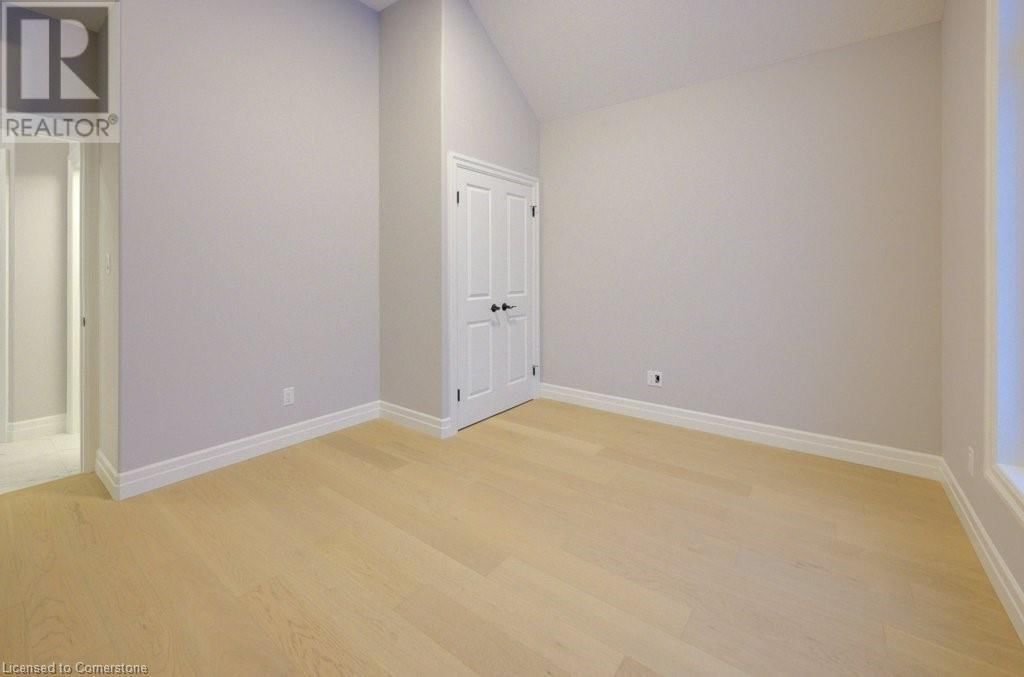 705 HOLLINGER DRIVE SOUTH Image 28