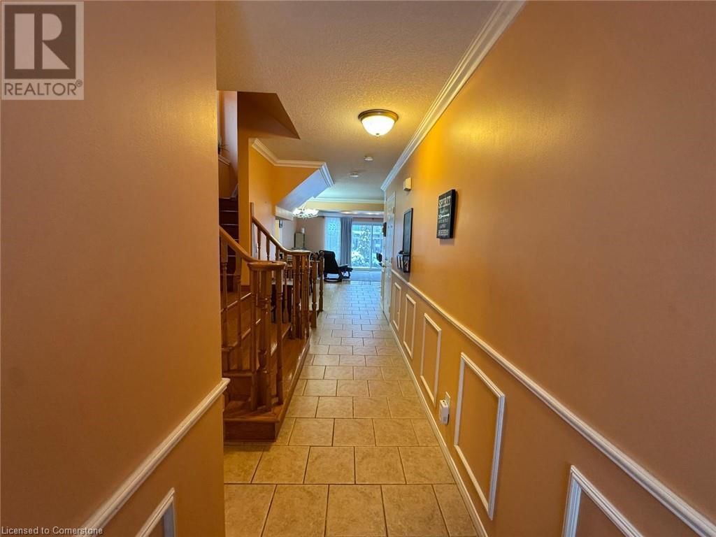 236 OPRINGTON Place Image 3