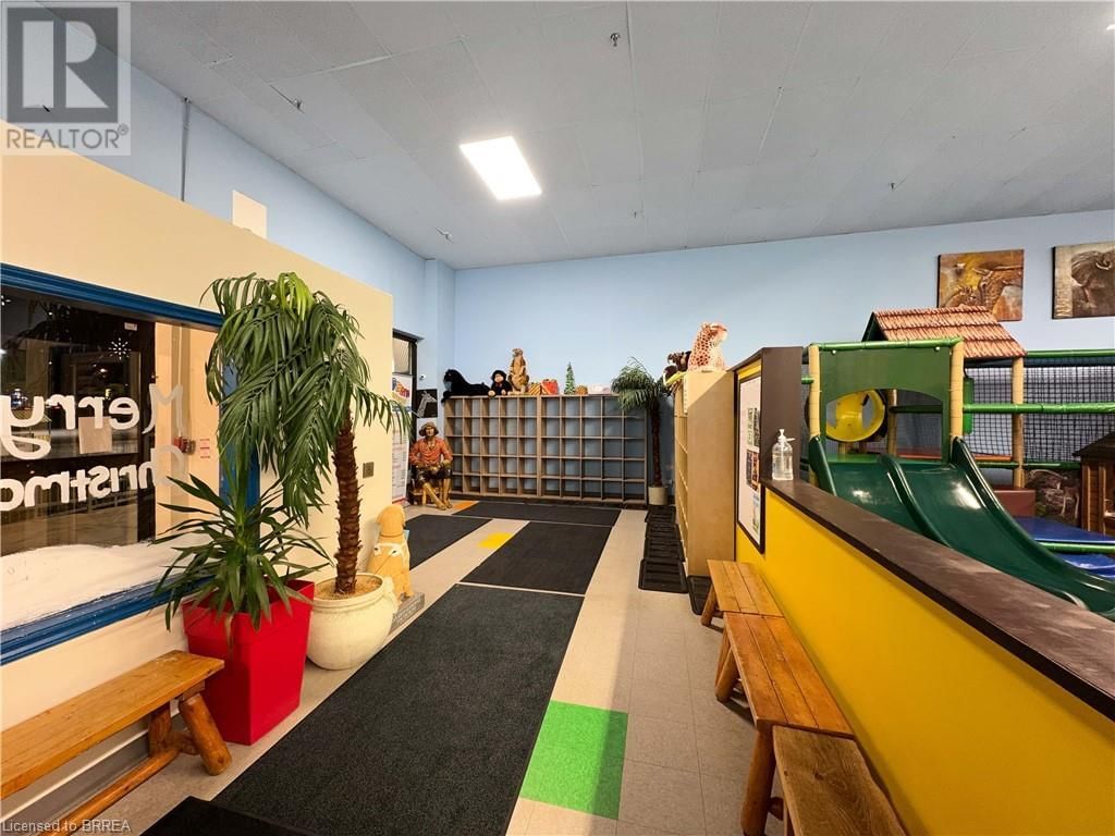 603 COLBORNE STREET Image 4