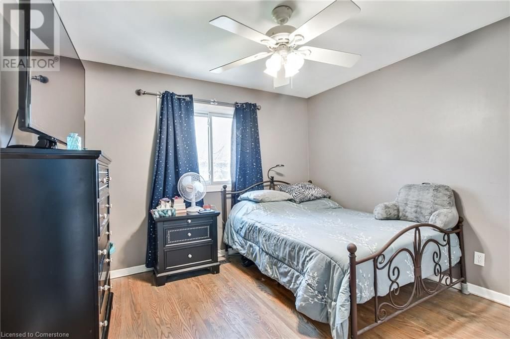 4553 SUSSEX DRIVE Image 13