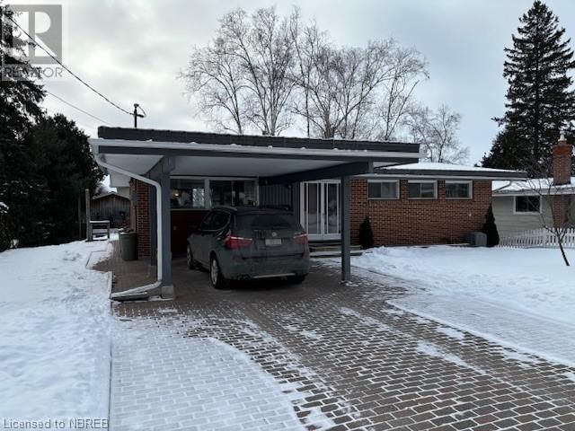 262 LEONARD Street Image 2