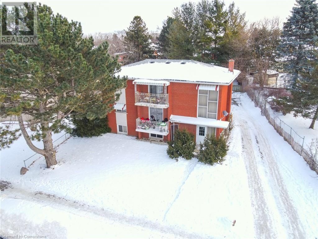 93 BRYBECK CRESCENT Image 2