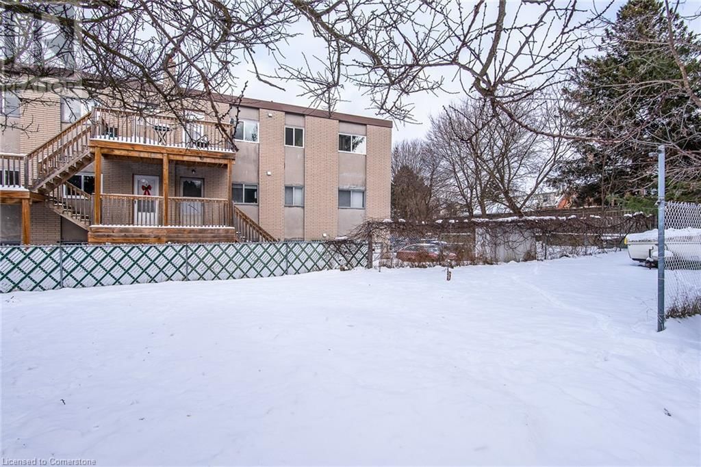 93 BRYBECK CRESCENT Image 9