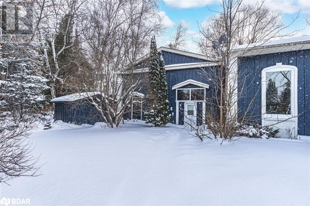 3071 MOSLEY STREET Image 3