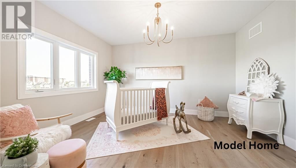 73 WORKMAN CRESCENT Image 18