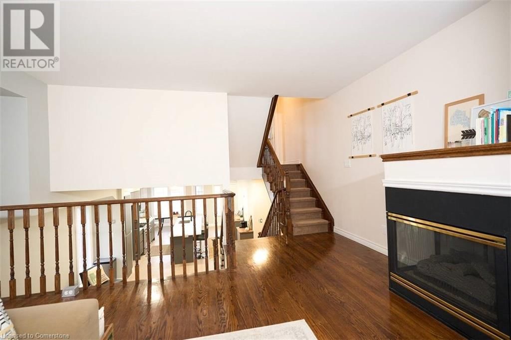 1397 LAKESHORE Road Unit# UPPER Image 11