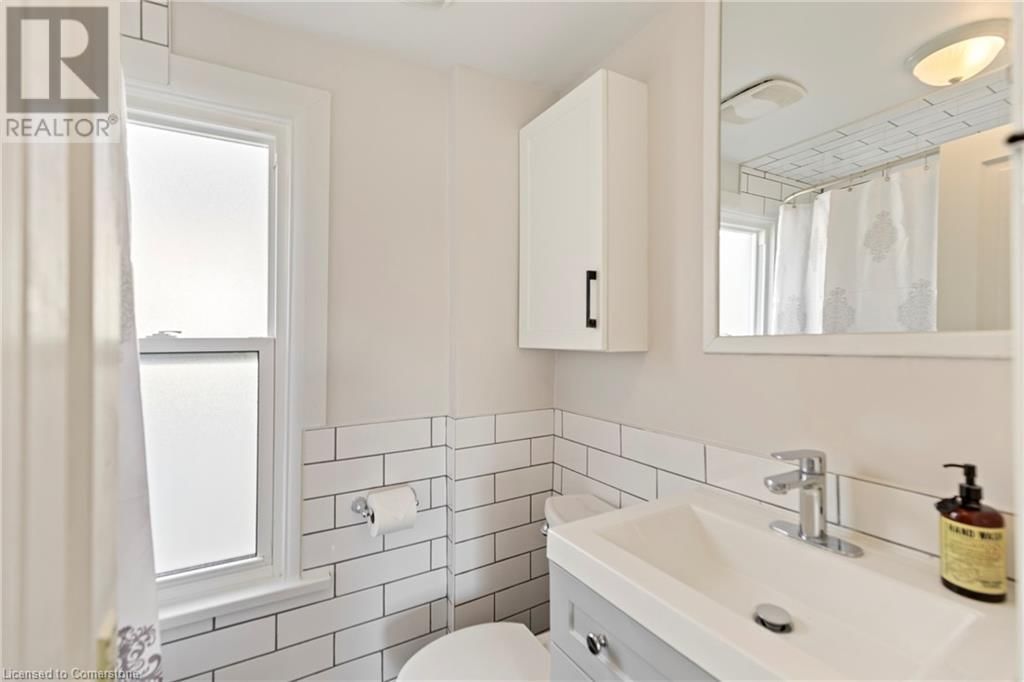 4599 FOURTH AVENUE Image 23