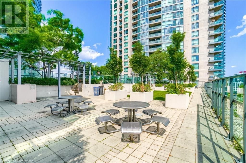 231 FORT YORK Boulevard Unit# 122 Image 31