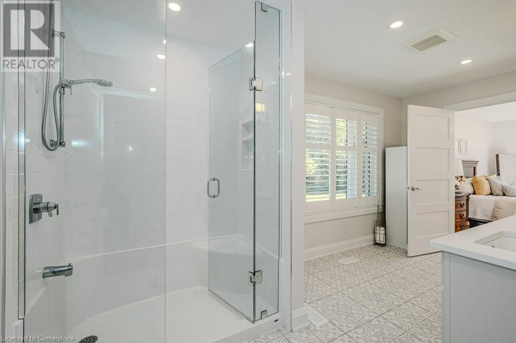 1354 1 SIDE ROAD Image 23