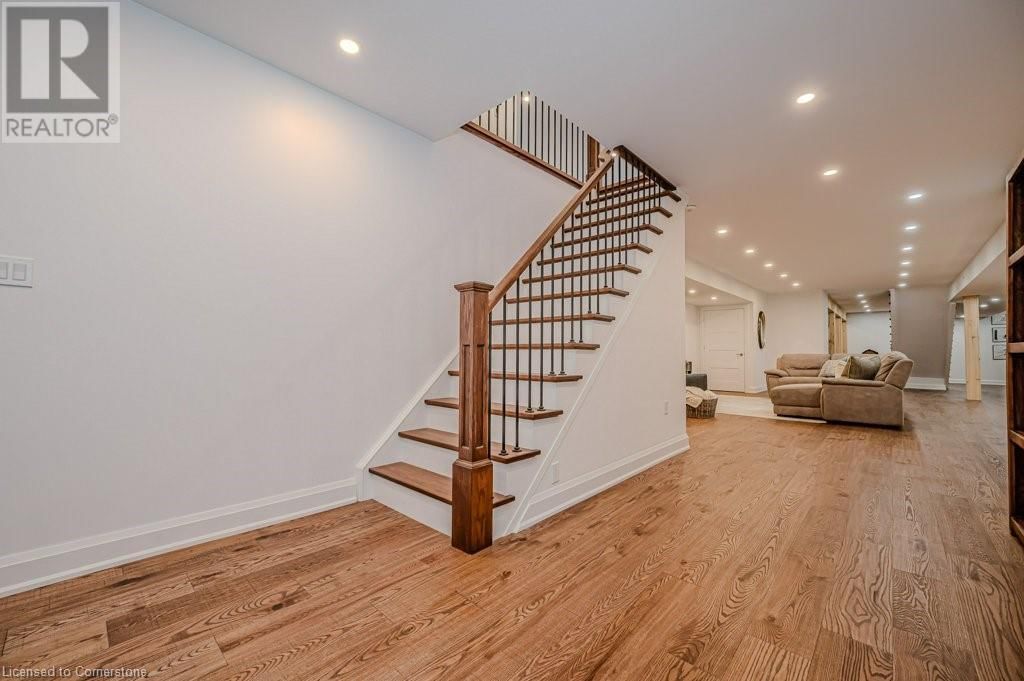 1354 1 SIDE ROAD Image 36