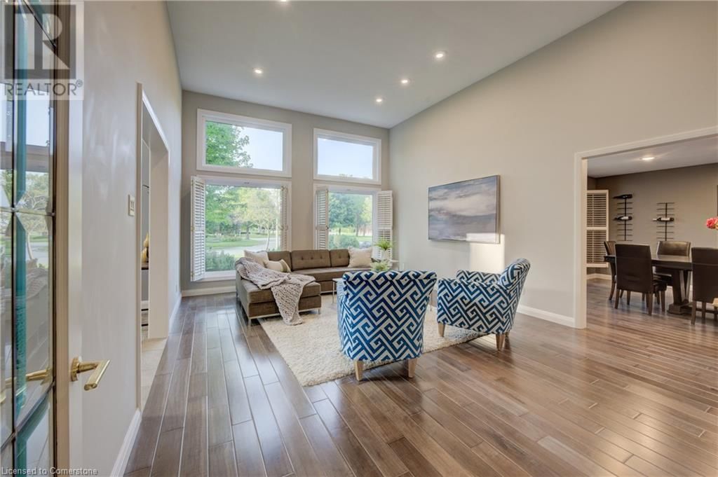 587 MANORWOOD COURT Image 10