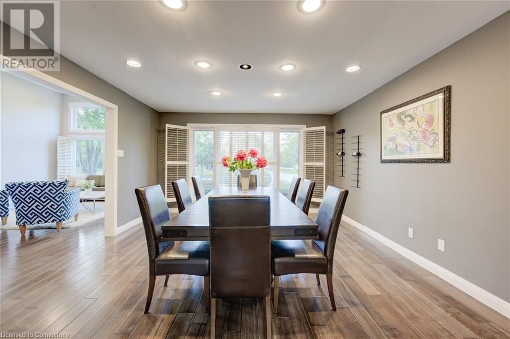 587 MANORWOOD COURT Image 12
