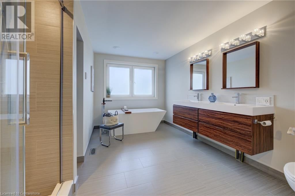 587 MANORWOOD COURT Image 30