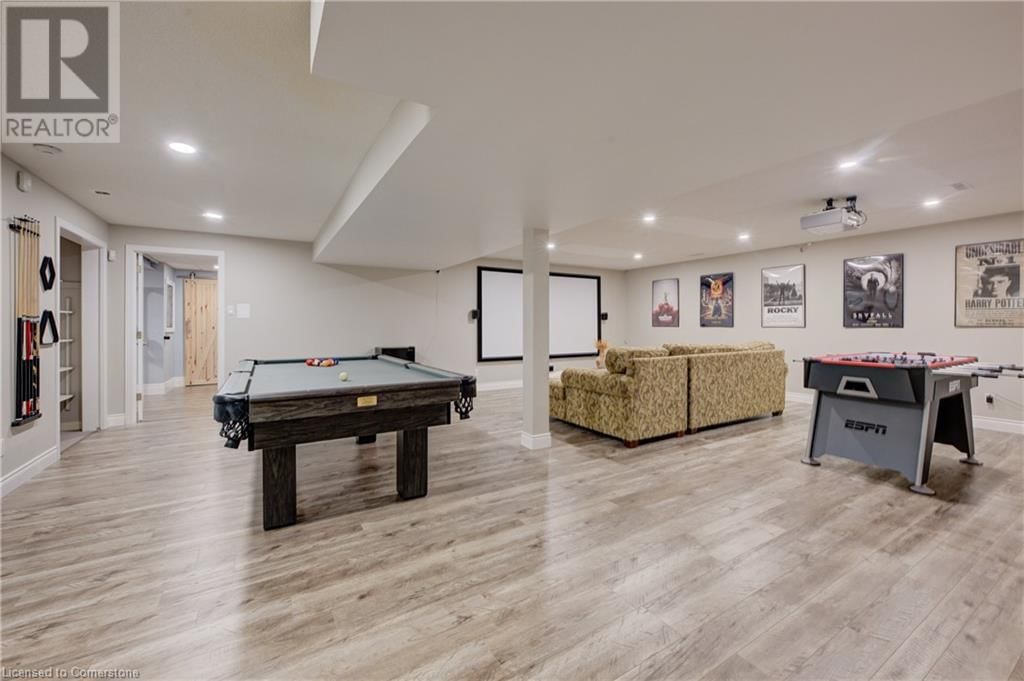 587 MANORWOOD COURT Image 32