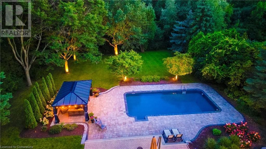 587 MANORWOOD COURT Image 43