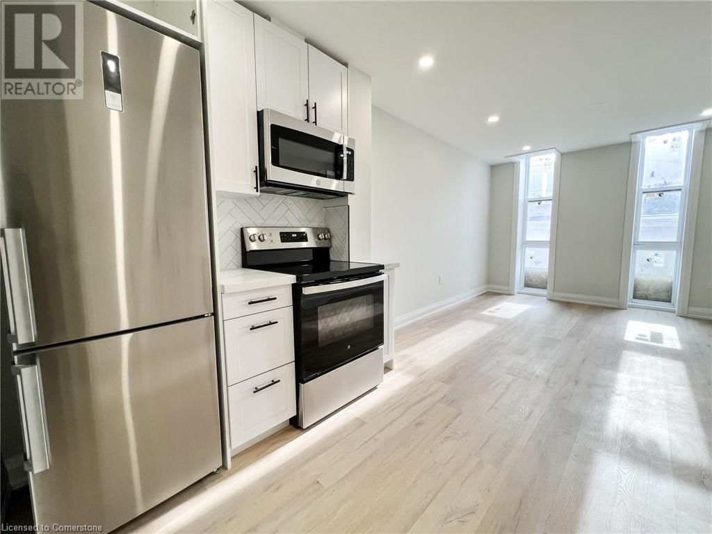 12 - 588 BARTON STREET EAST Image 8