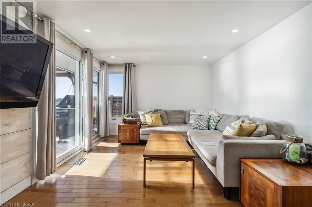1238 LAKESHORE ROAD Image 22