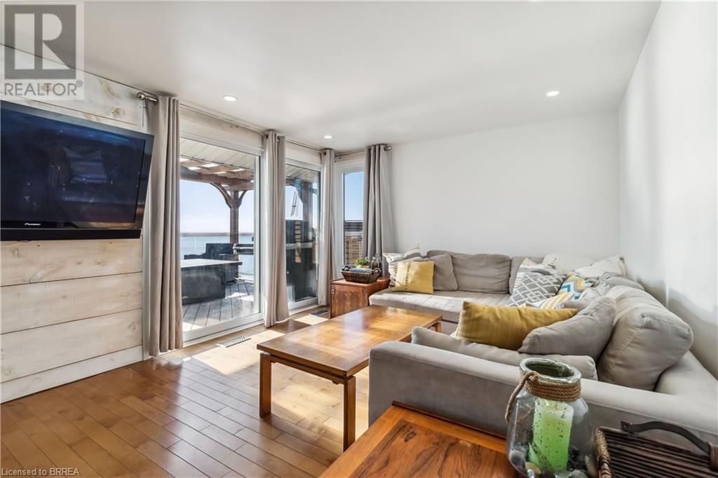 1238 LAKESHORE ROAD Image 24