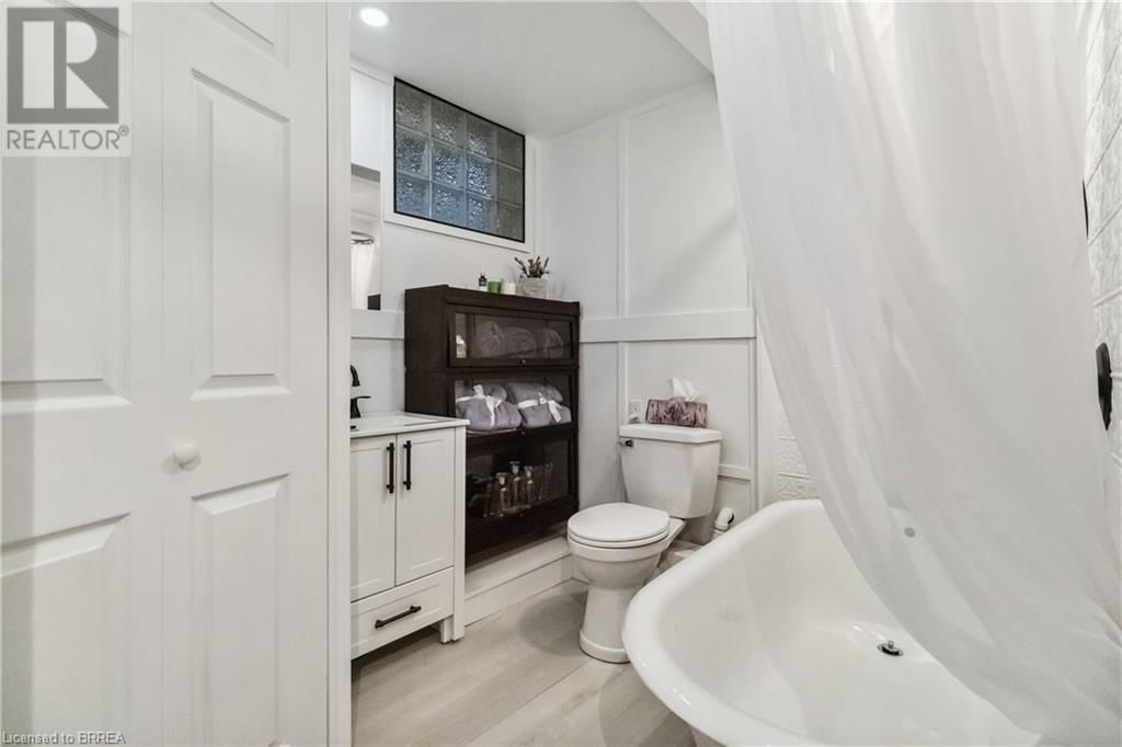1238 LAKESHORE ROAD Image 6