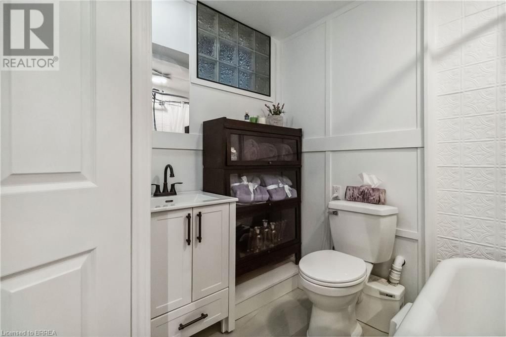 1238 LAKESHORE ROAD Image 8