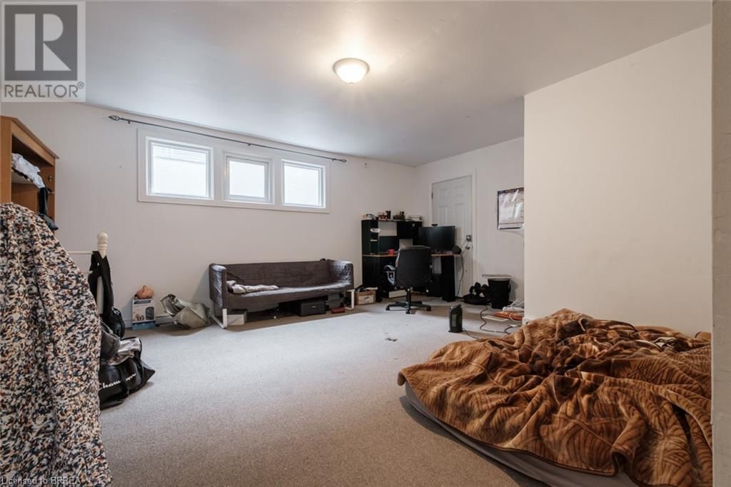 220 DALHOUSIE STREET Image 19