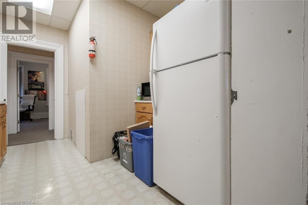 220 DALHOUSIE STREET Image 25