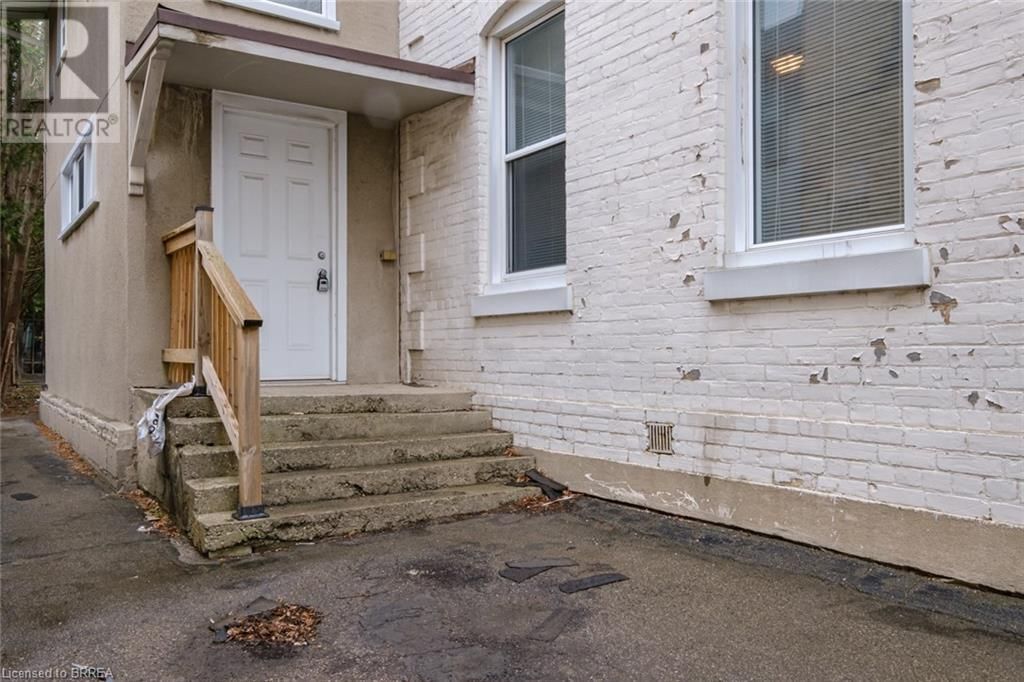 220 DALHOUSIE STREET Image 7