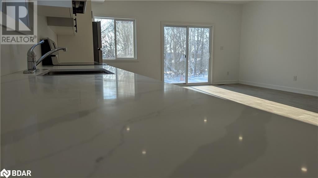 A - 259 BARRIE ROAD Image 3
