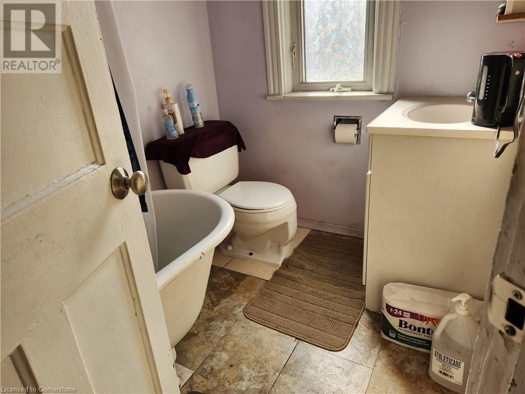 25 GLADSTONE AVENUE Image 10